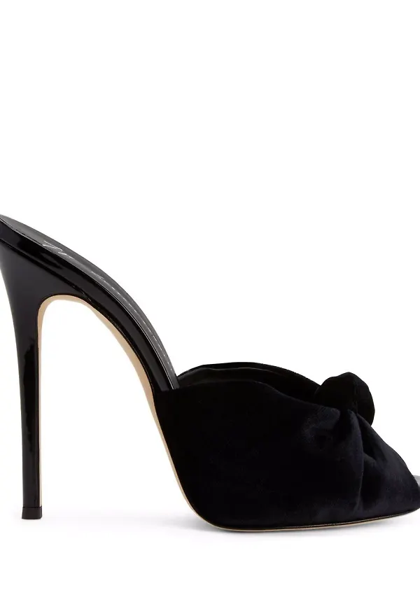 Giuseppe Zanotti Bridget sammetssandaler - Svart