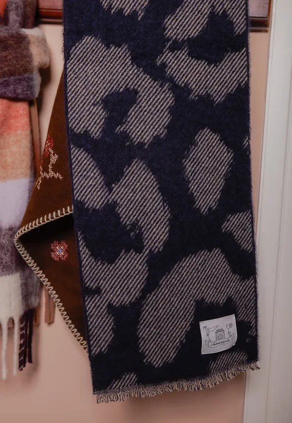 Graphileola Wool Scarf