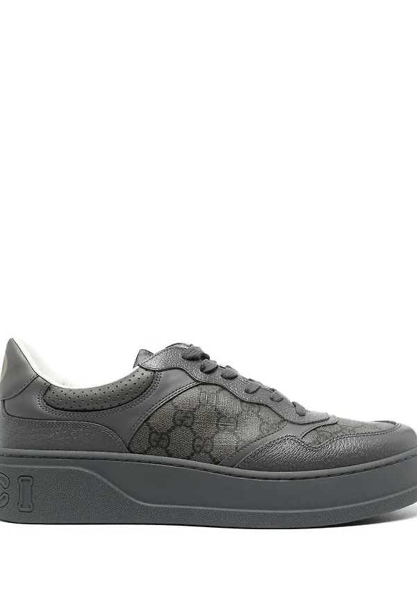 Gucci Interlocking G lädersneakers - Grå