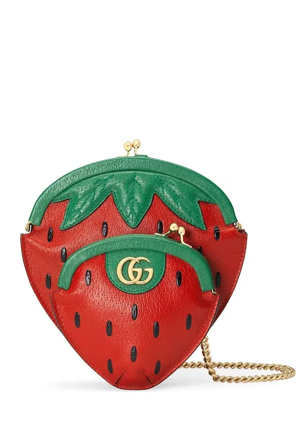 Gucci jordgubbsmönstrad väska - Röd