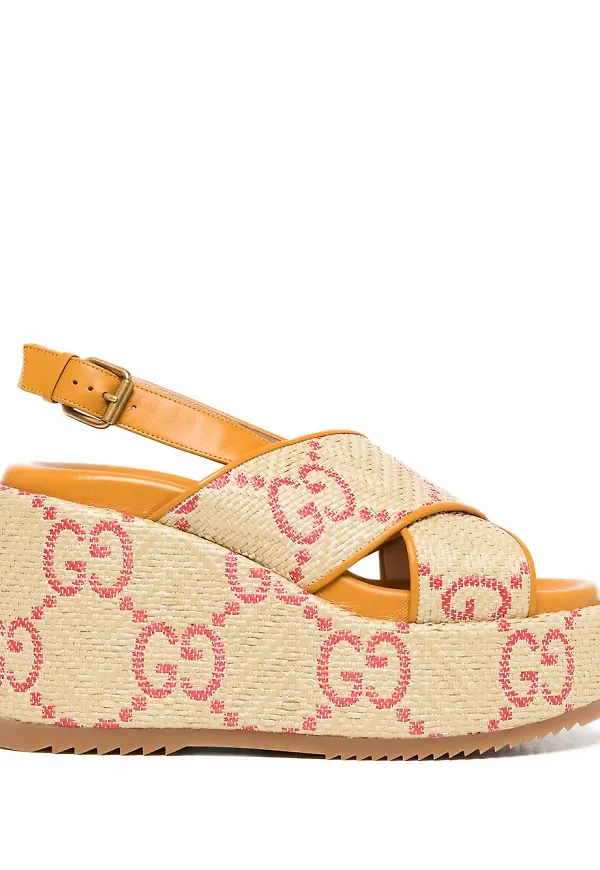 Gucci logotypmönstrade sandaler med kilklack 105 mm - Flerfärgad