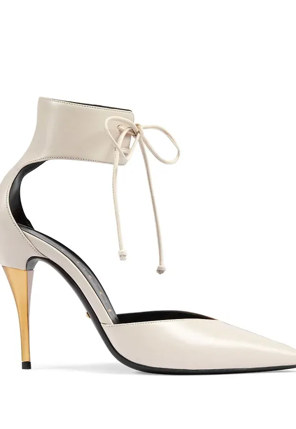 Gucci läderpumps med ankelrem - Vit