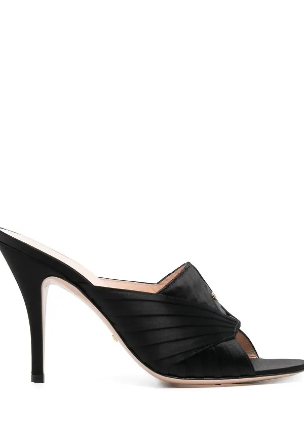Gucci slip-ons med plisserad detalj - Svart
