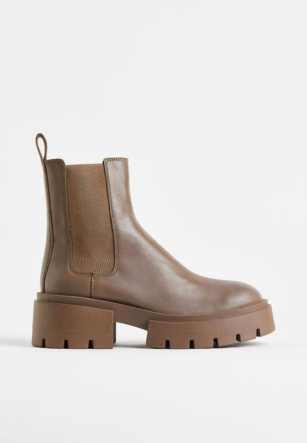 H & M - Chelseaboots i läder - Beige