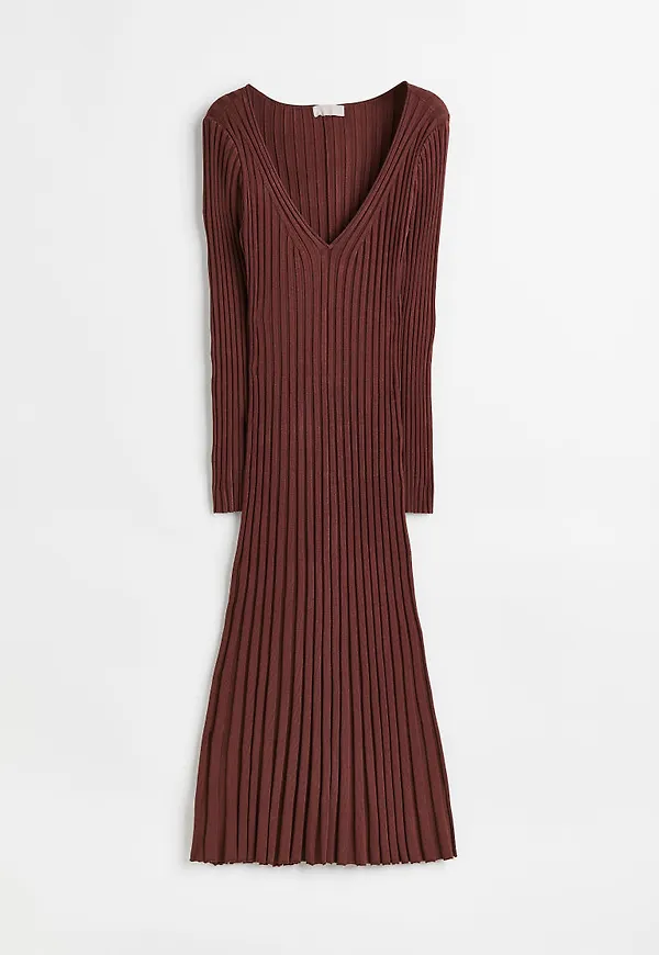 H & M - Ribbstickad klänning - Brun