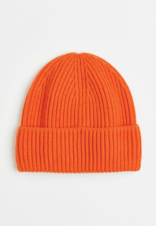 H & M - Ribbstickad mössa - Orange