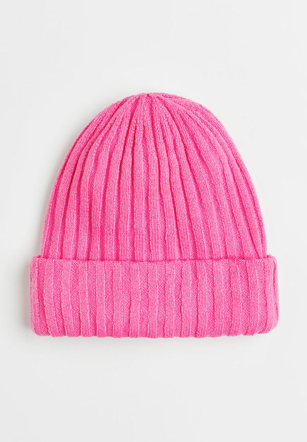 H & M - Ribbstickad mössa - Rosa
