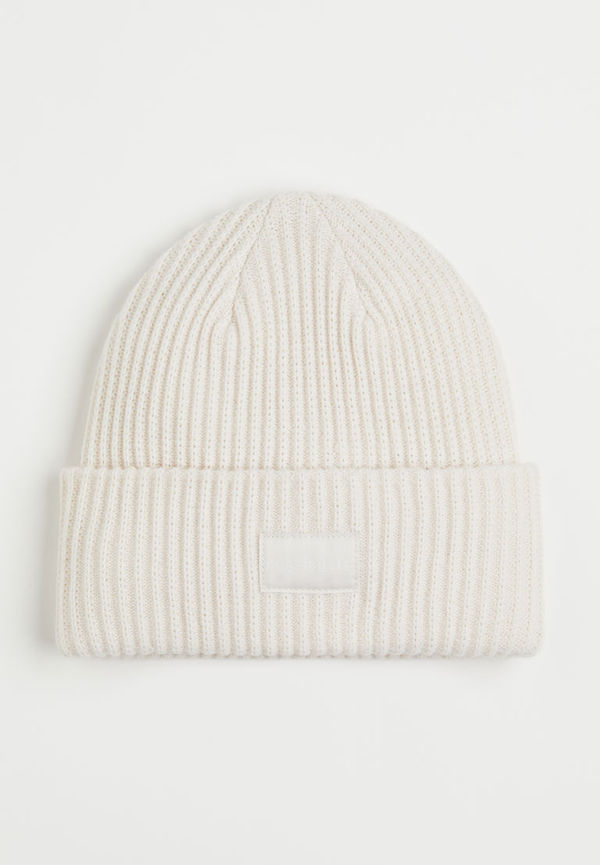 H & M - Stickad mössa - Beige