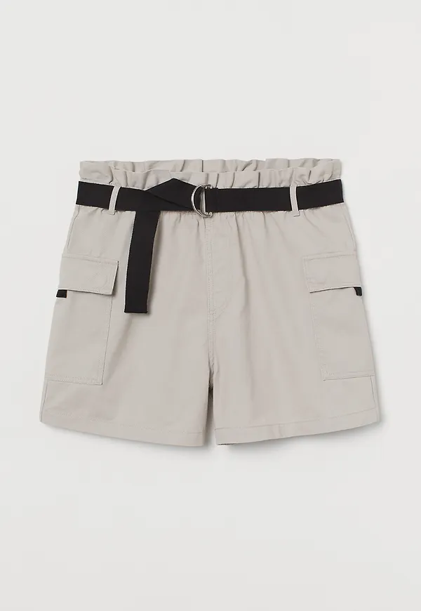 H&m+ Cargoshorts Ljusbeige i storlek XXXL