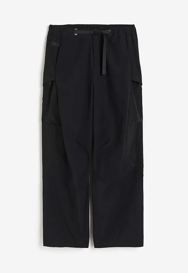 H&M Friluftsbyxa I Parachutestil Svart, Funktionsbyxor i storlek M