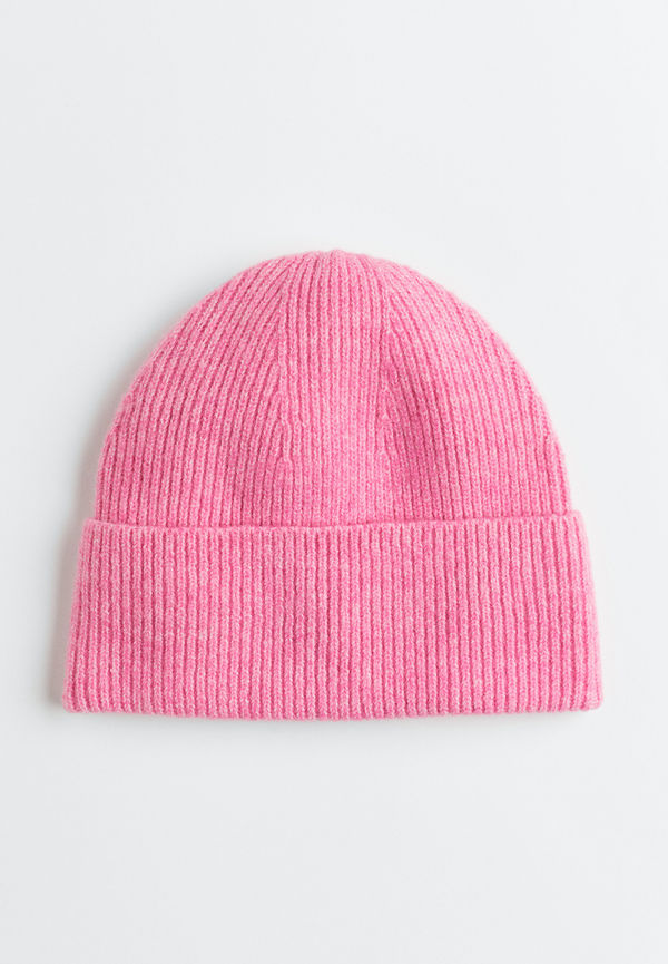H&M Ribbstickad Mössa Cerise, Mössor i storlek Onesize och färg Rosa
