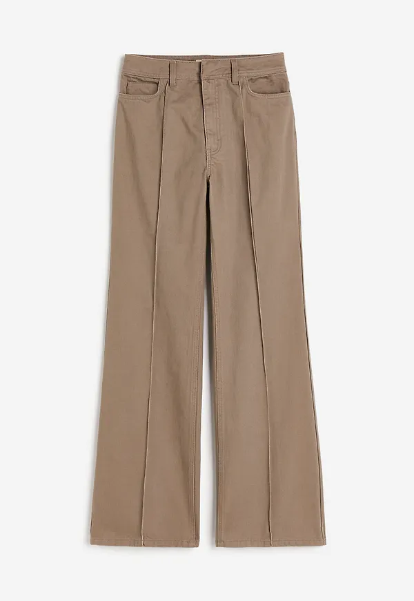 H&M Utsvängd Twillbyxa Med Pressveck Mörkbeige, Byxor i storlek 38