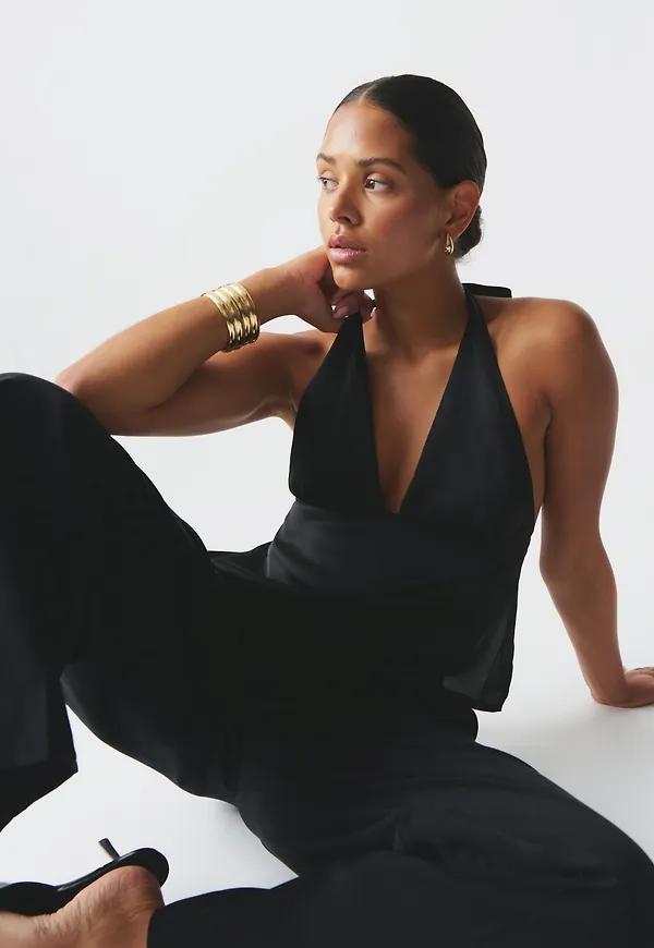 Halterneck top