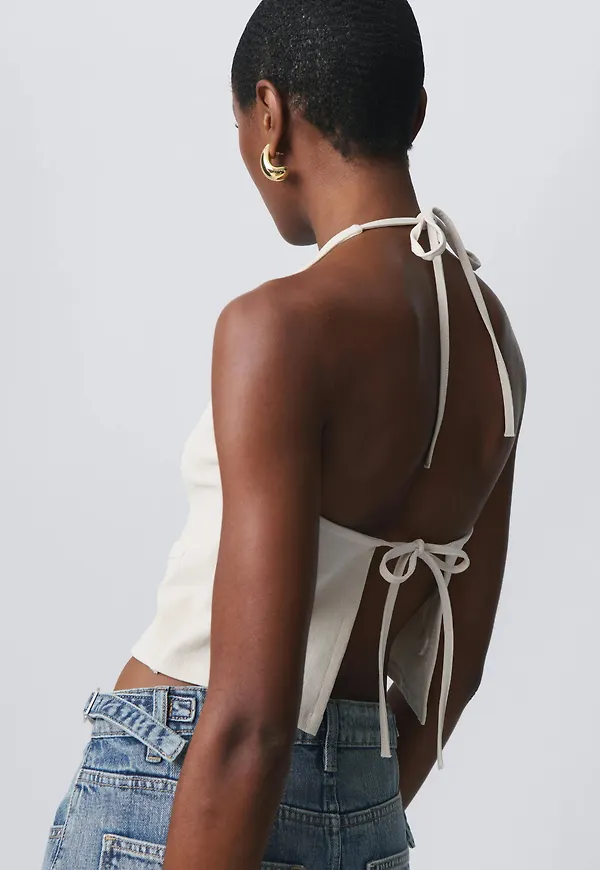 Halterneck vest