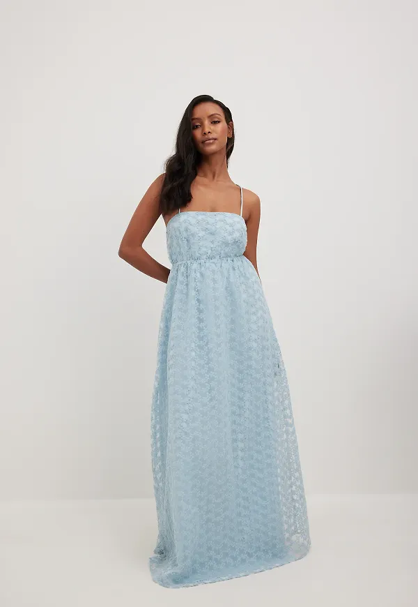 Handpicked x NA-KD Broderad klänning - Blue