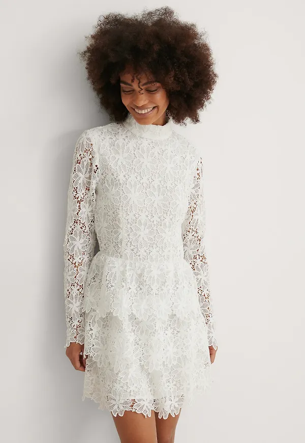 Handpicked x NA-KD Broderad Klänning - White