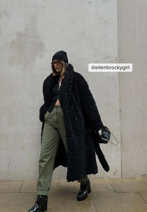 Handpicked x NA-KD Fluffig oversize kappa med bälte - Black