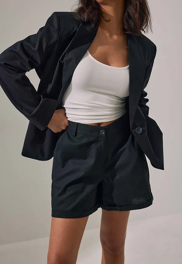Handpicked x NA-KD Linneshorts - Black