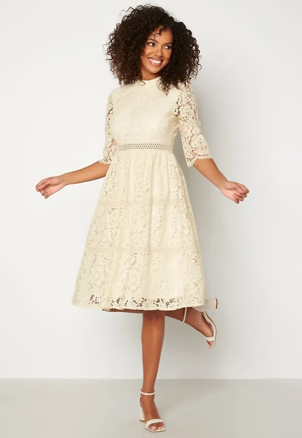 Happy Holly Madison lace dress Cream 40
