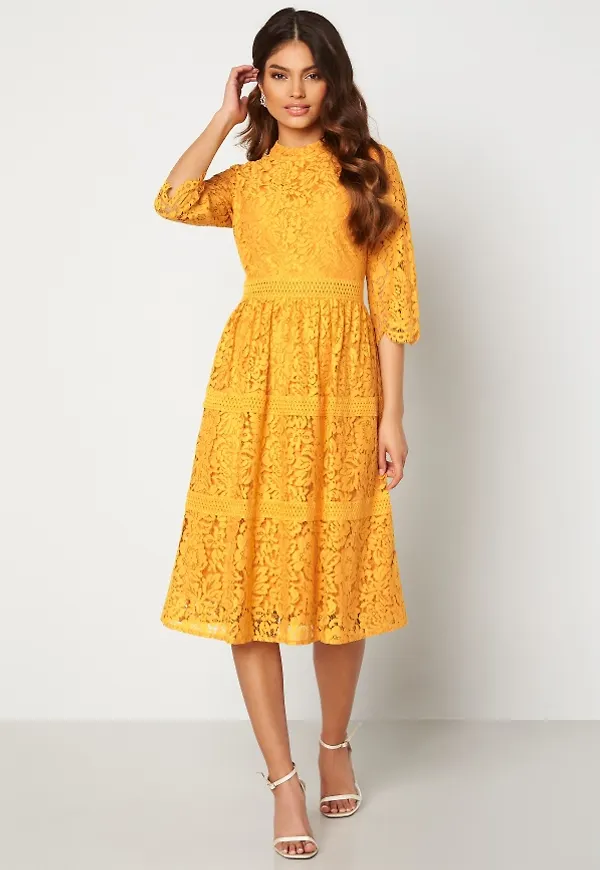 Happy Holly Madison lace dress Yellow 50