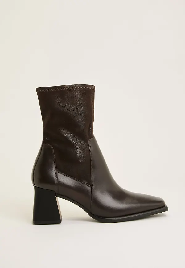 Hedda Classic Boots