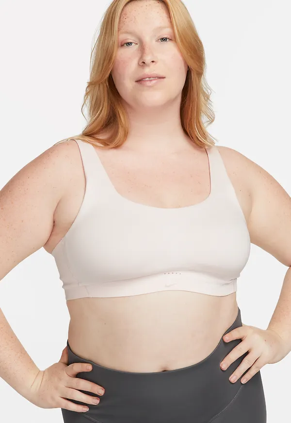 Heltäckande Nike Alate