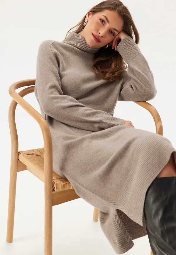 Herringbone Detail Rollneck Dr