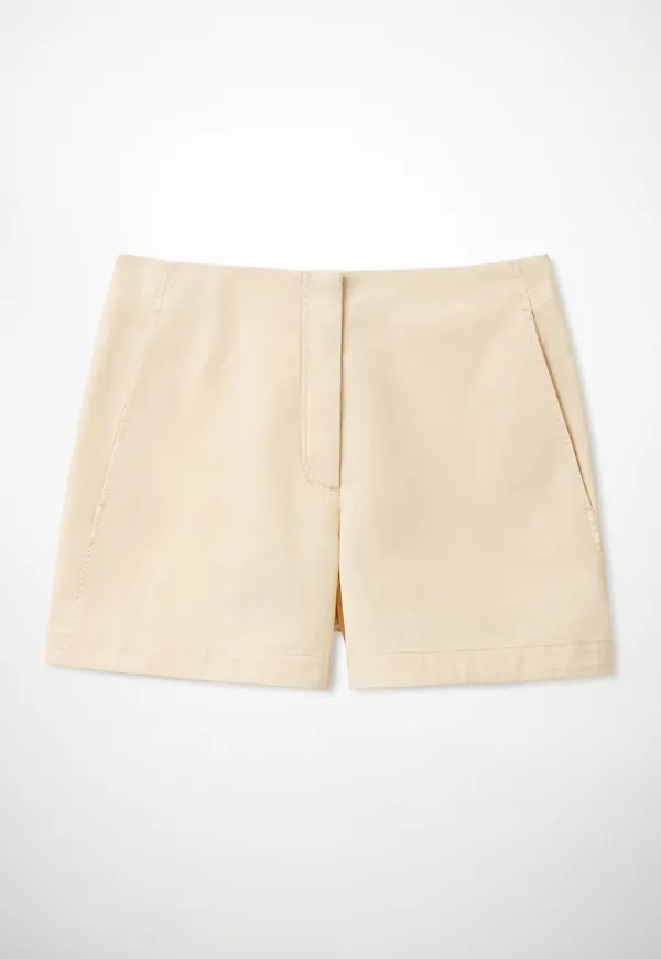 HIGH-RISE SHORTS