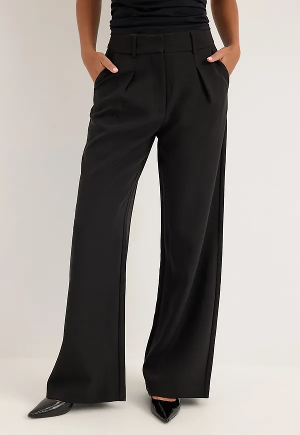 High Waist Pleated Trousers
