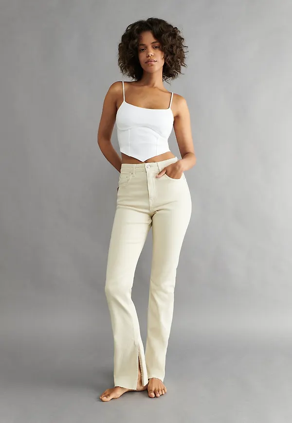 High waist slit jeans