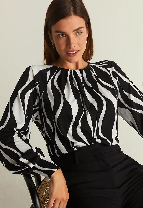 Hilda top