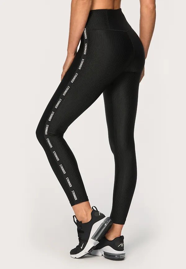 Huntress Tights