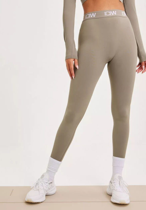 ICANIWILL - Träningstights - Taupe - Define Seamless Logo Scrunch Tights - Träningskläder - Training Tights
