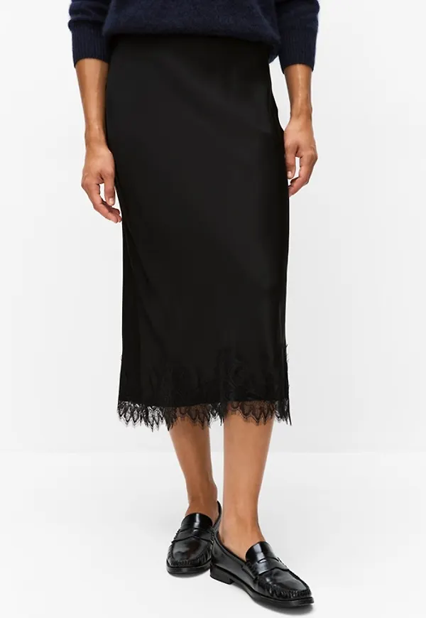 Ine skirt