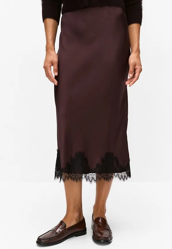 Ine skirt