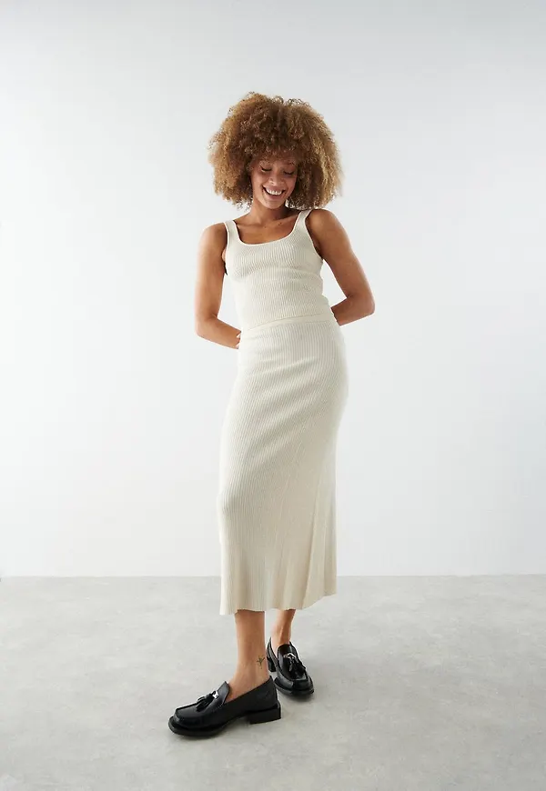 Ines knitted skirt