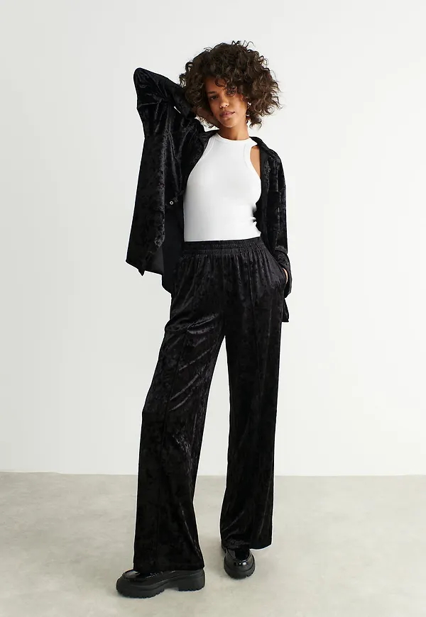 Inez velvet trousers