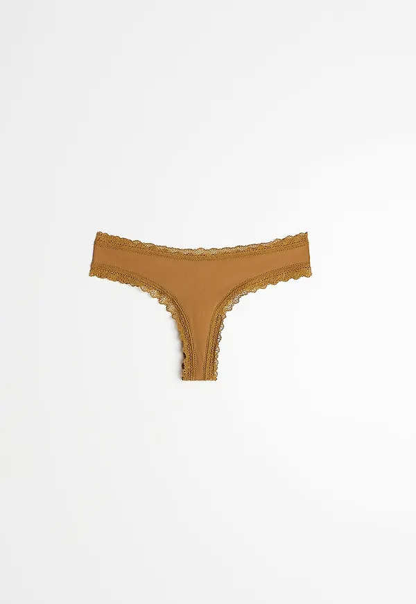 Ingrid rib string