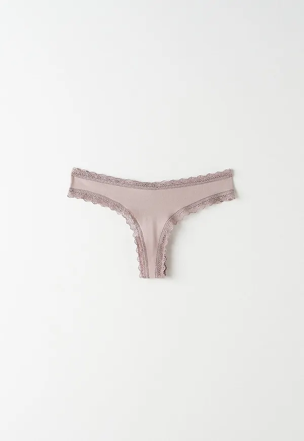 Ingrid rib string