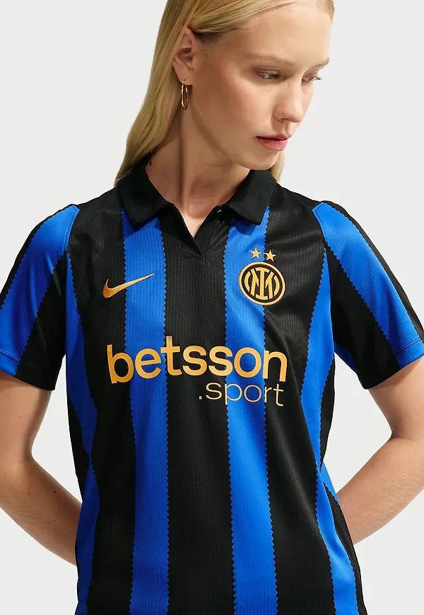 Inter Milan 2026/27 Stadium (hemmaställ)