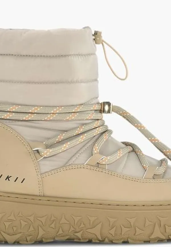 Inuikii Women's Technical Performance Sand