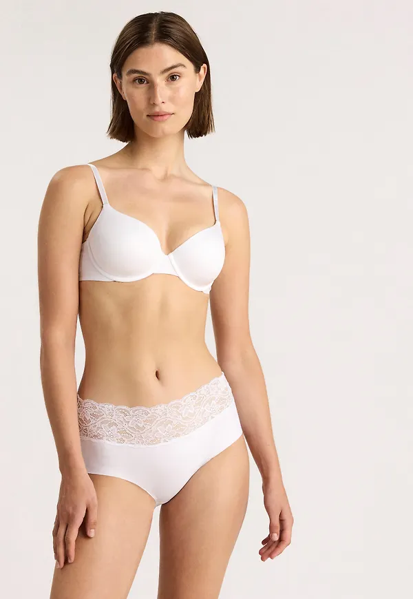 Invisible regular waist trosa med spets