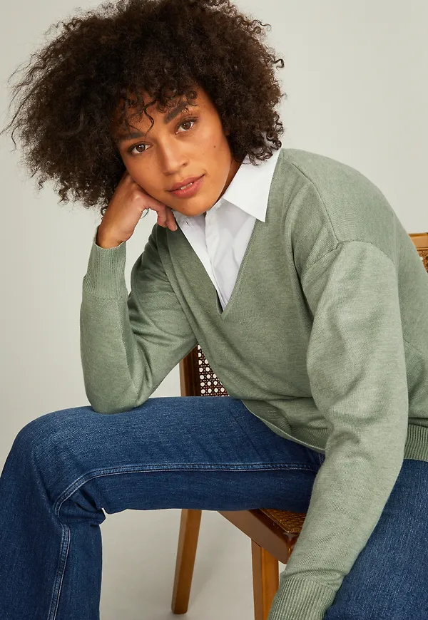 Isla v-neck knit