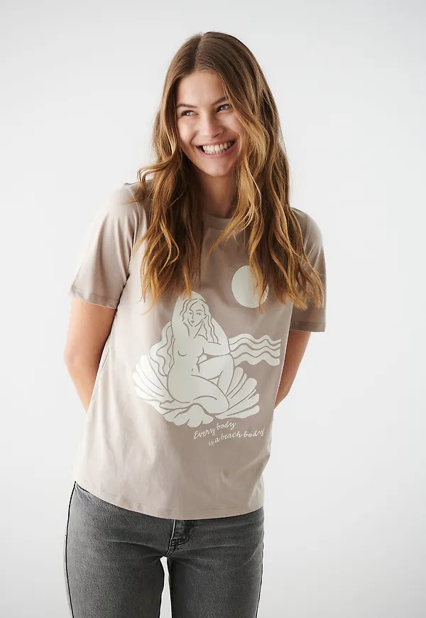 Ivory tee