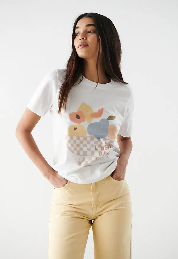 Ivory tee
