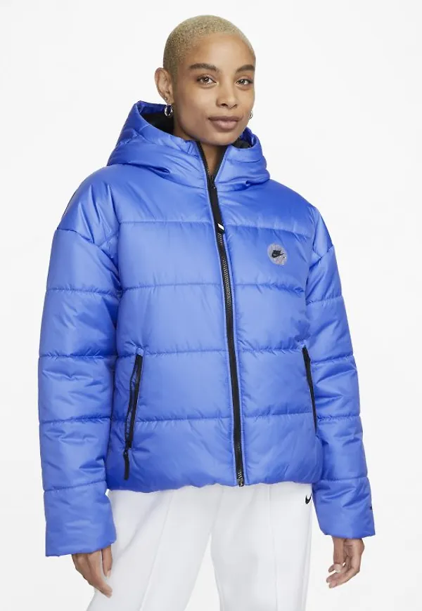 Jacka med huva och syntetfoder Nike Sportswear Therma-FIT Repel för kvinnor - Blå