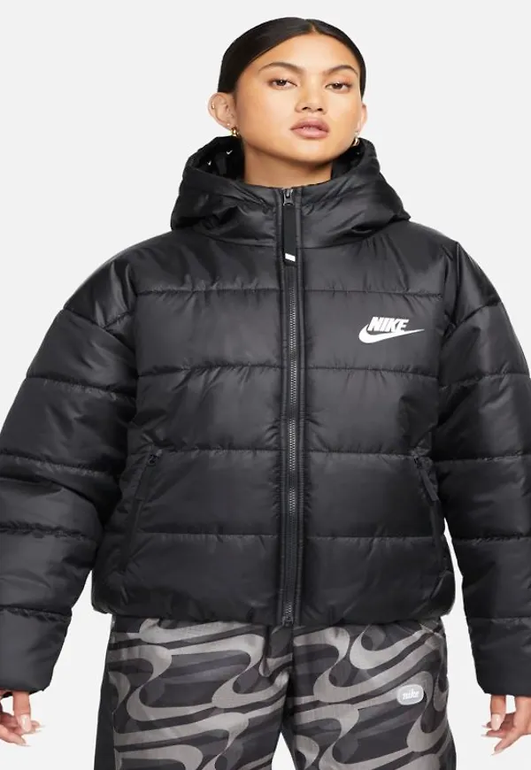 Jacka med huva och syntetfoder Nike Sportswear Therma-FIT Repel för kvinnor - Svart