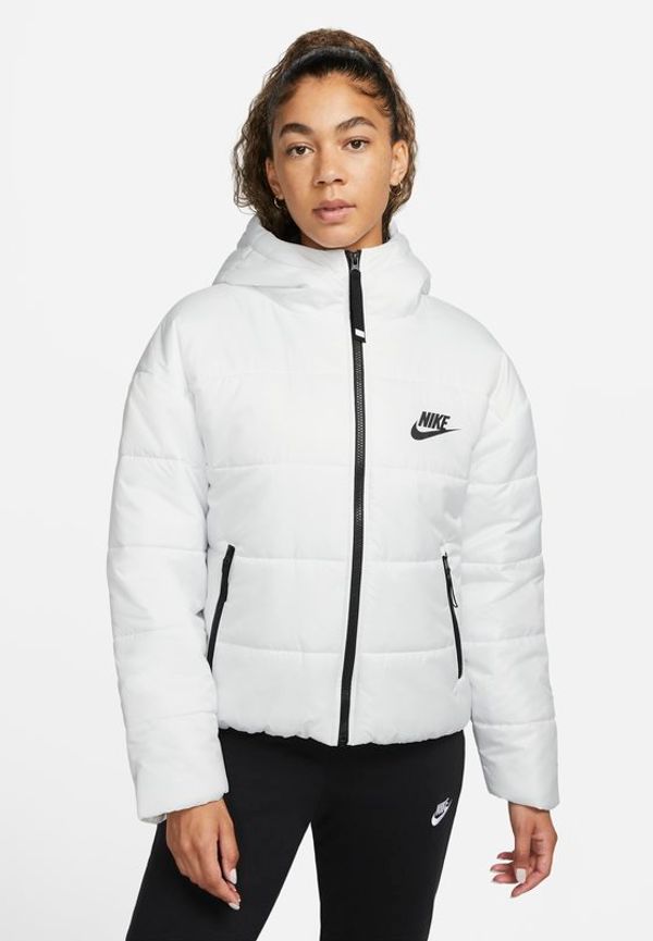 Jacka med huva och syntetfoder Nike Sportswear Therma-FIT Repel för kvinnor - Vit