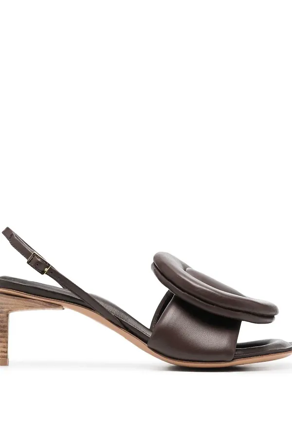 Jacquemus Cuscinu vadderade slingback-sandaler - Brun