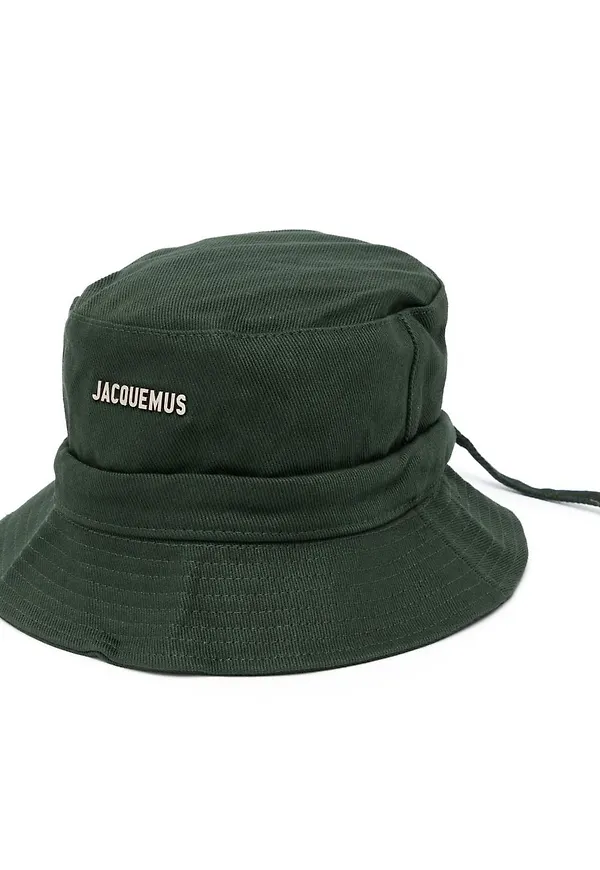 Jacquemus fiskehatt med logotypplakett - Grön